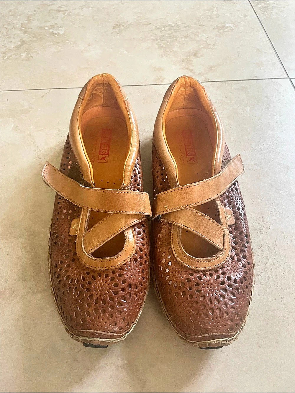 Pikolonos Brown Mary Jane Flats